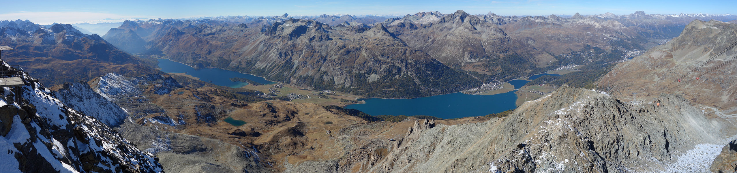 Corvatsch Bergstation gegen Norden im Sommer