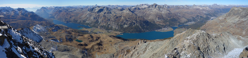 Corvatsch Bergstation gegen Norden im Sommer